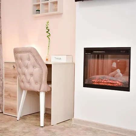 Deluxe Guest Studio Romance Old Town Appartamento