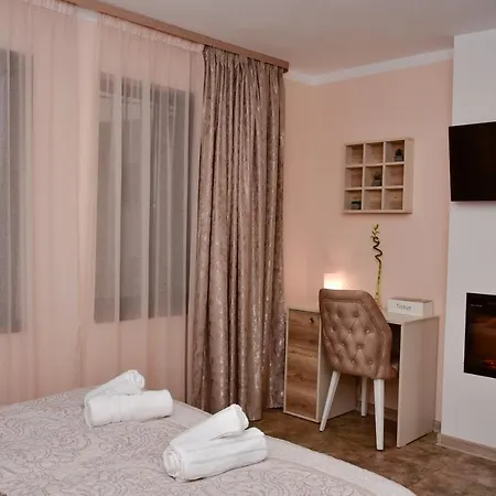 Deluxe Guest Studio Romance Old Town Appartamento Veliko Tărnovo